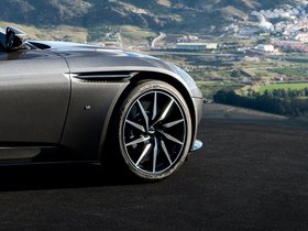 Aston Martin DB11
