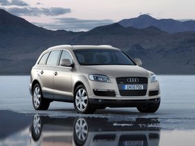 Q7