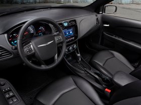 Chrysler 200