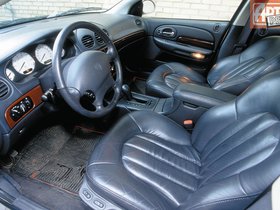 Chrysler 300M