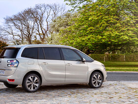 Minivan