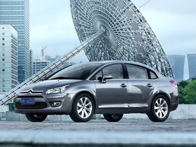Sedan