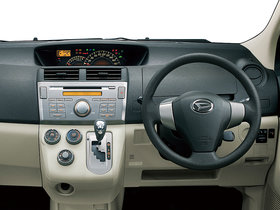 Daihatsu Boon Luminas