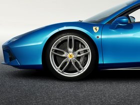 Ferrari 488