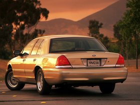 Ford Crown Victoria