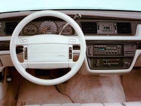 Ford Crown Victoria