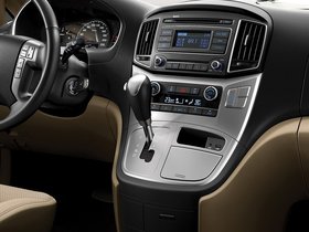 Hyundai H-1
