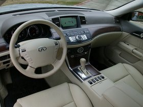 Infiniti M
