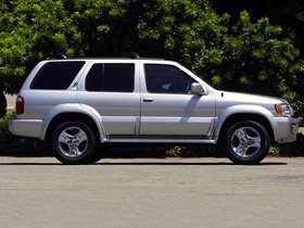 Infiniti QX4