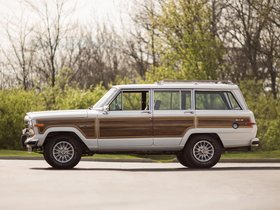 Jeep Grand Wagoneer