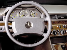 Mercedes-Benz W124