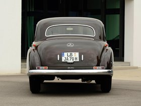 Mercedes-Benz W186