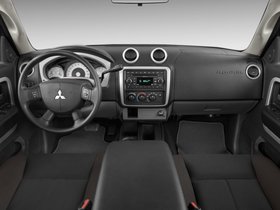 Mitsubishi Raider