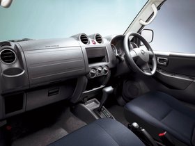 Nissan Kix