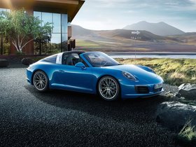 911