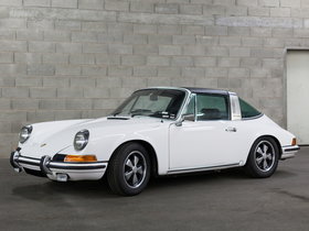 912