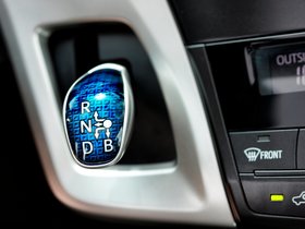 Toyota Prius v (+)