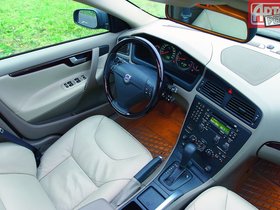 Volvo XC70