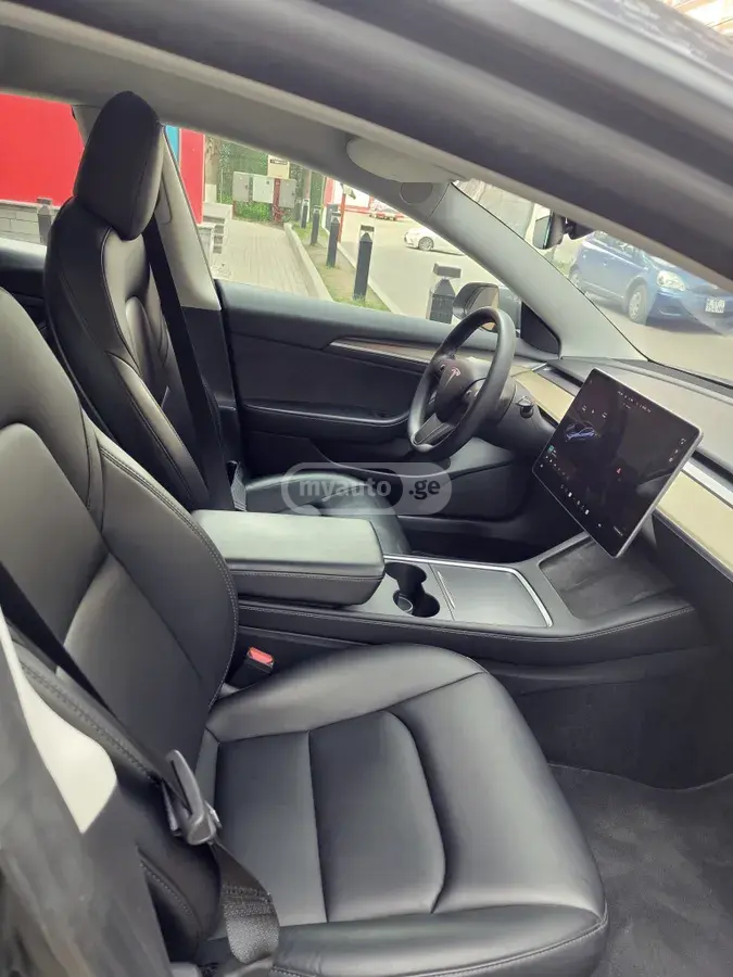 Tesla Model 3, миниатюра 5