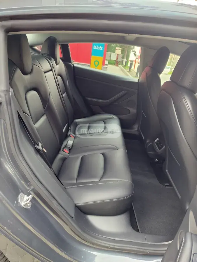 Tesla Model 3, миниатюра 7
