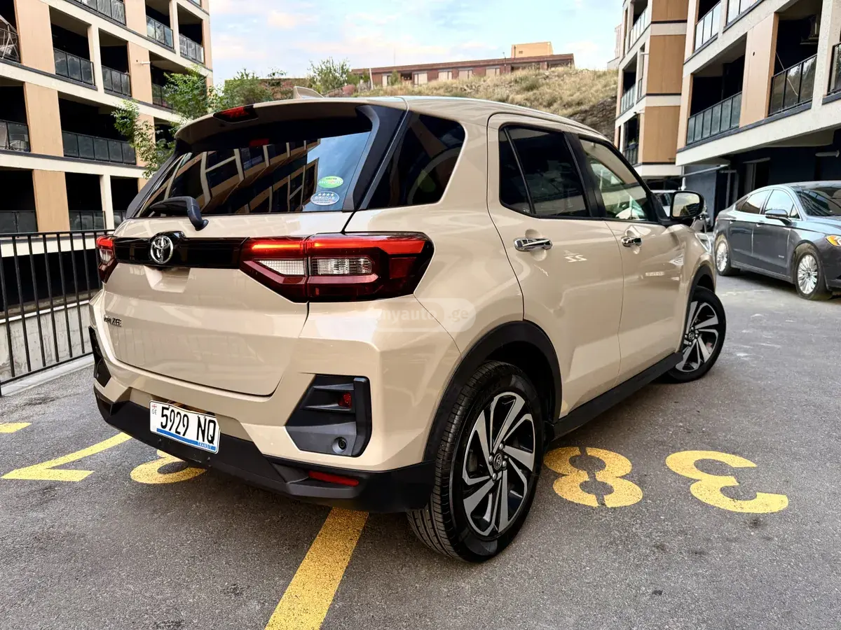 Toyota Raize, миниатюра 3