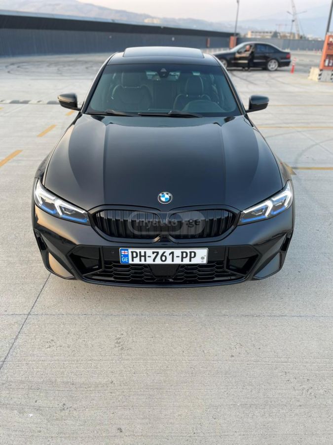 BMW 330