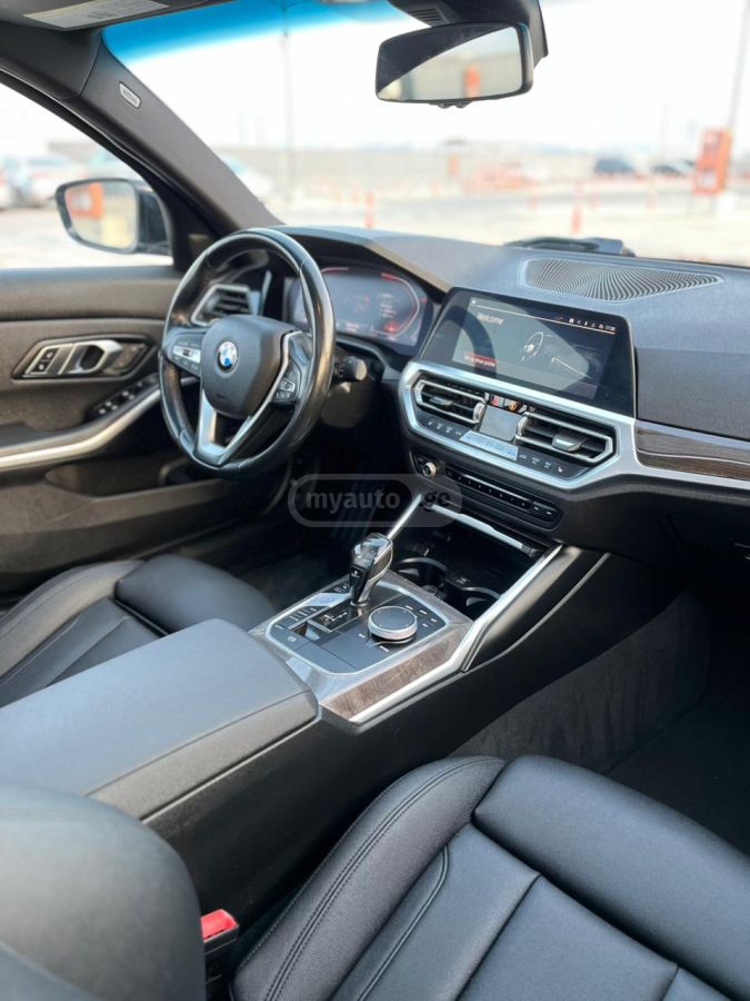 BMW 330