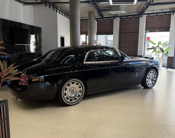 Rolls-Royce Phantom 