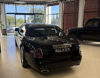 Rolls-Royce Phantom 