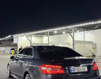 Mercedes-Benz E 350