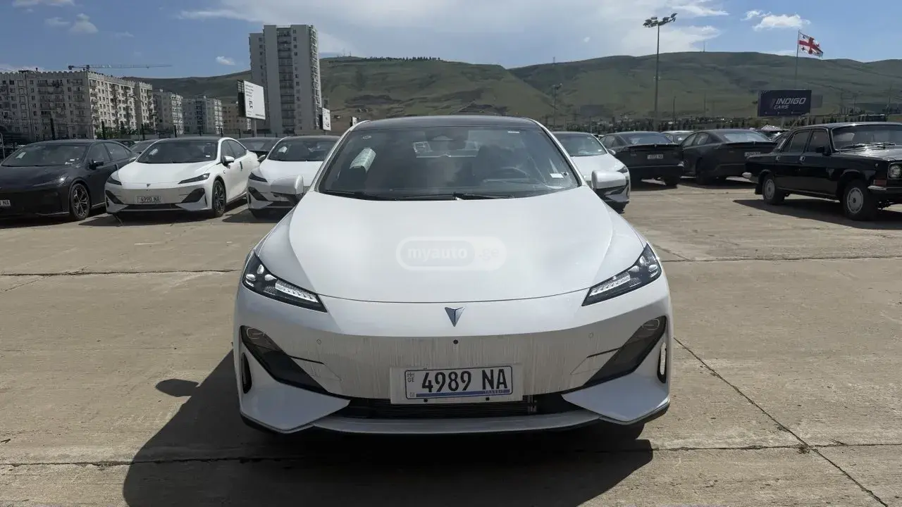 Changan Deepal SL03 