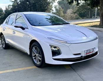 Hongqi E-QM 5 500 km Rest