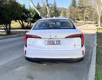Hongqi E-QM 5 500 km Rest