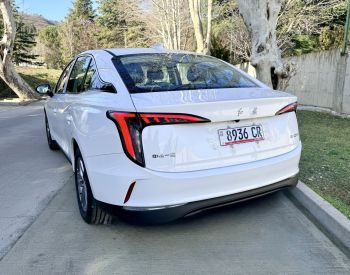 Hongqi E-QM 5 500 km Rest