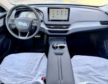 Hongqi E-QM 5 500 km Rest