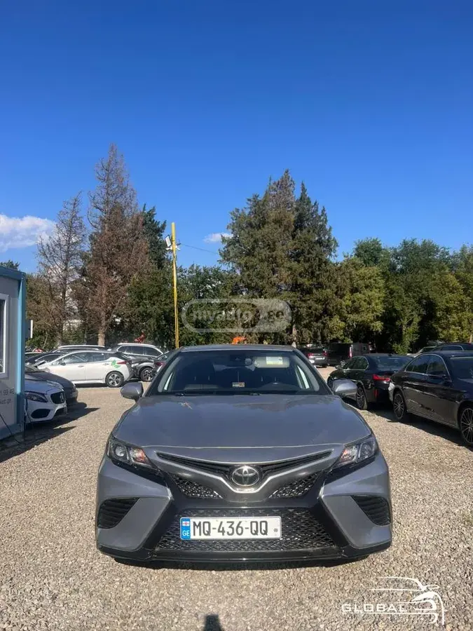 Toyota Camry 