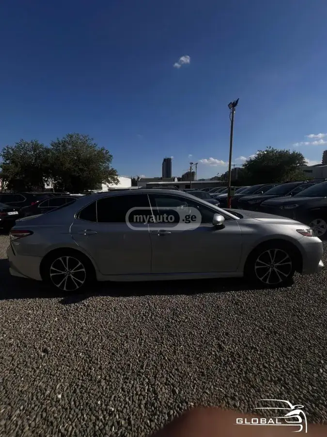 Toyota Camry 