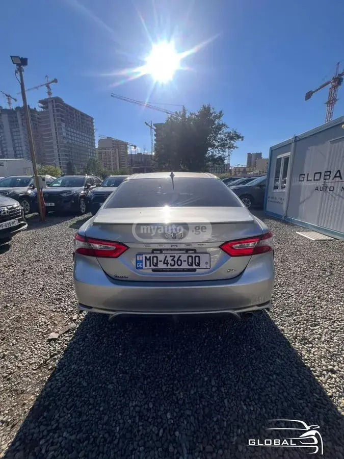 Toyota Camry 