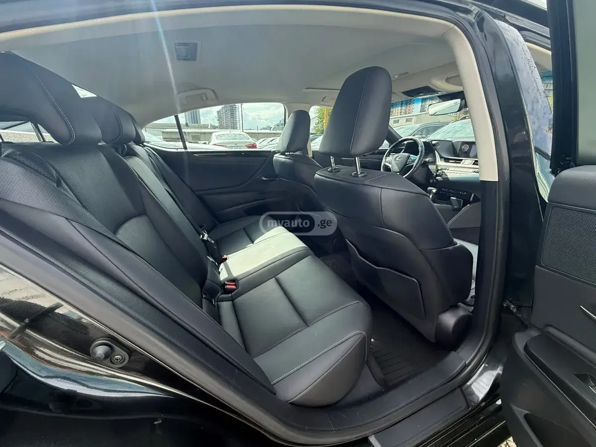 Lexus ES 250 