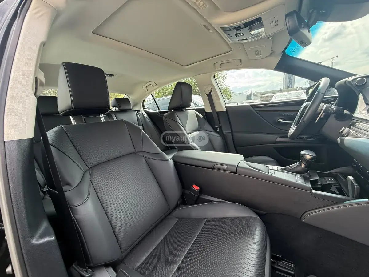 Lexus ES 250