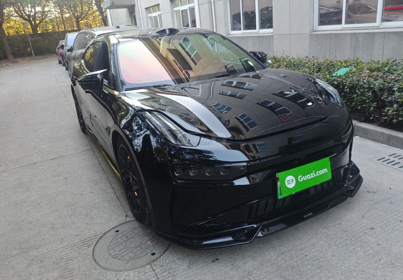 Zeekr 001