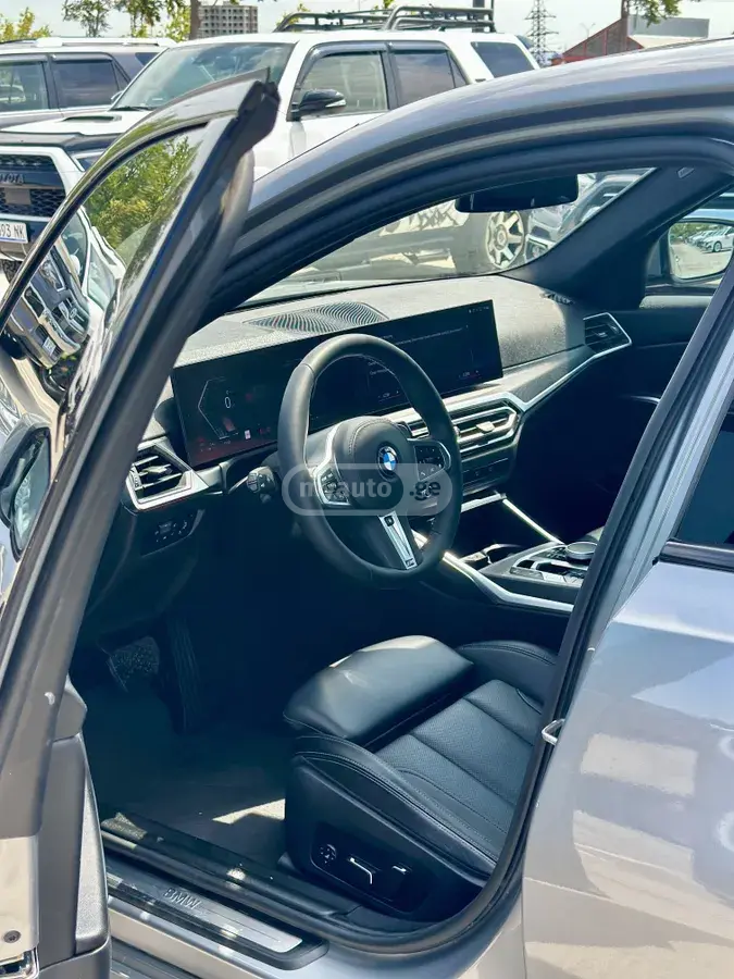 BMW 3 Series 330, миниатюра 12