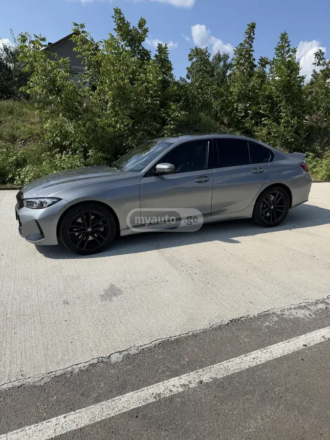 BMW 3 Series 330, миниатюра 3