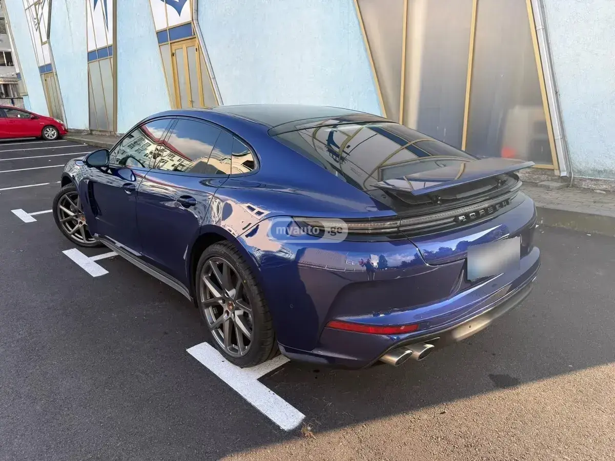 Porsche Panamera, миниатюра 3