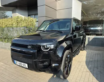Land Rover Defender 110