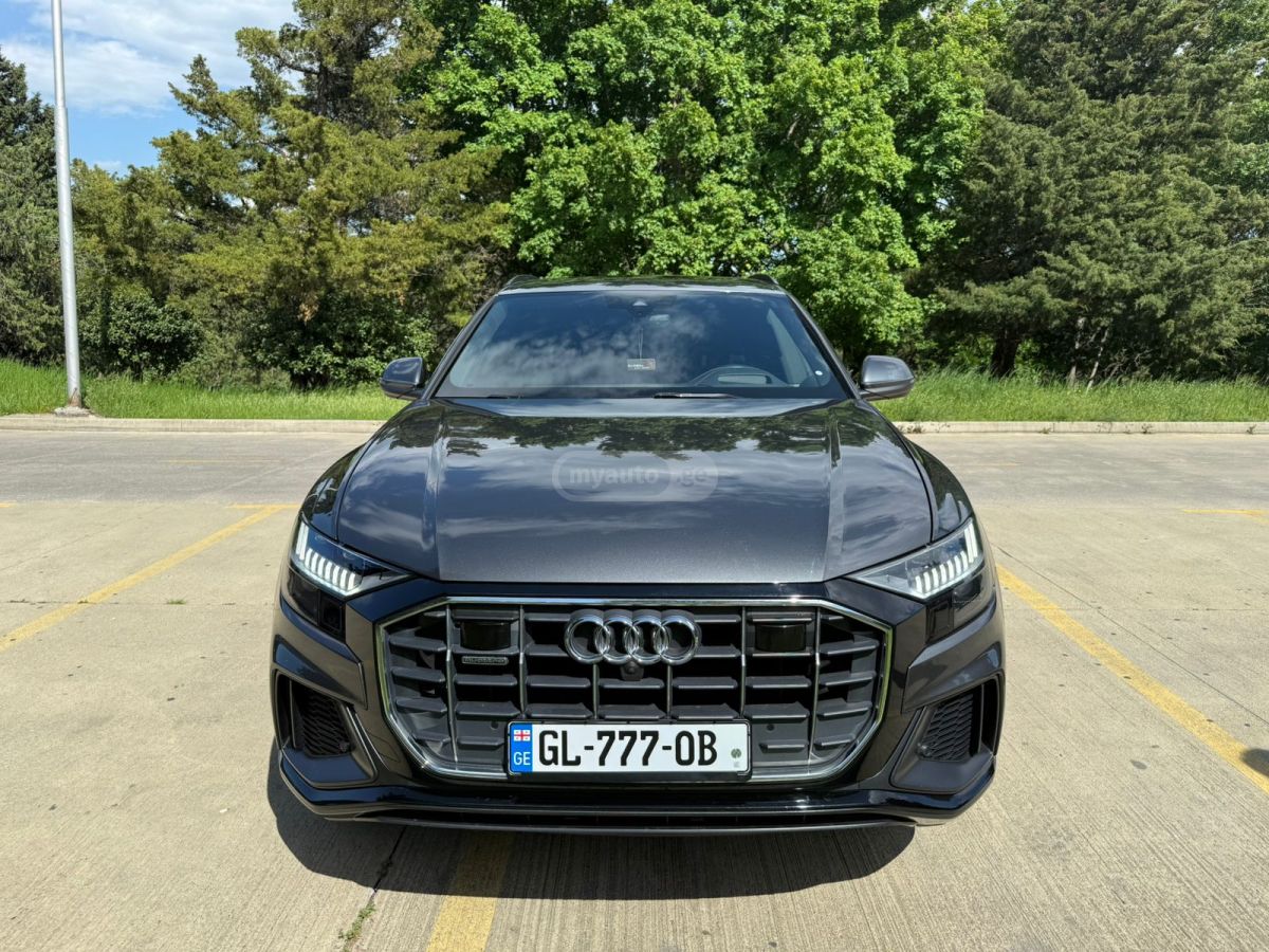 Audi Q8