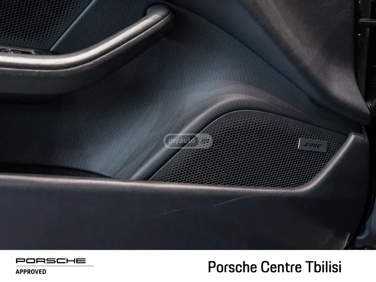 Porsche Taycan 4 S, миниатюра 15