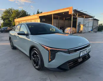 Kia K4