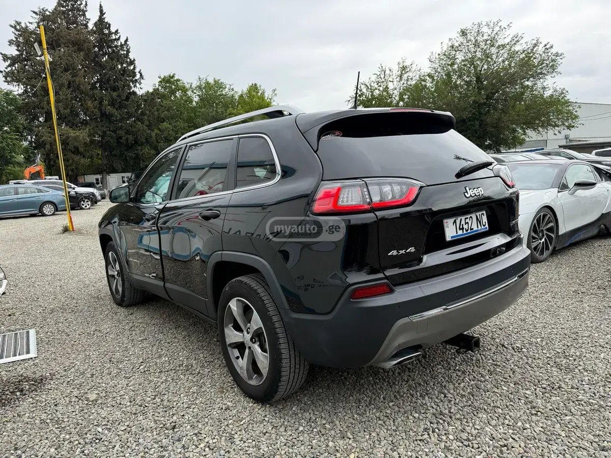 Jeep Cherokee
