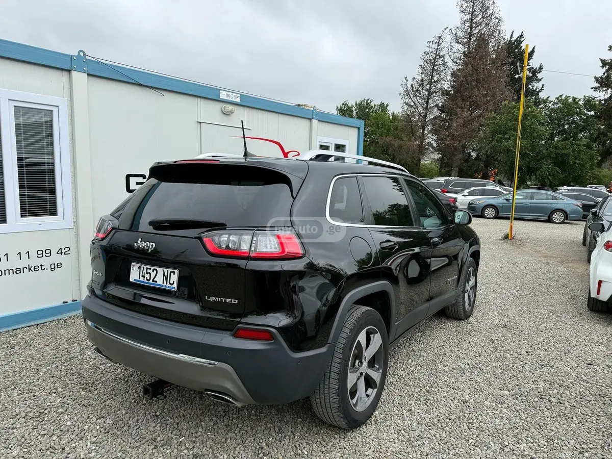 Jeep Cherokee